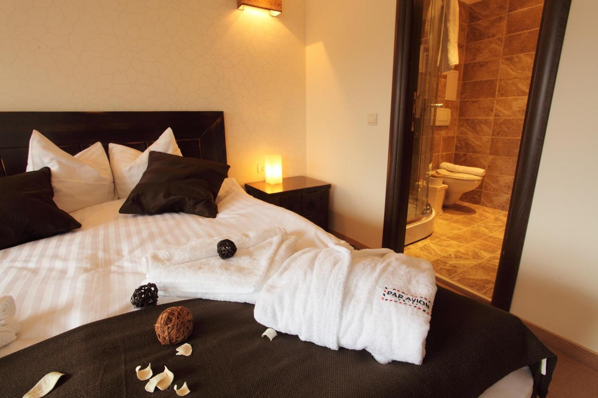 Hotel Par Avion أبريلتسي المظهر الخارجي الصورة